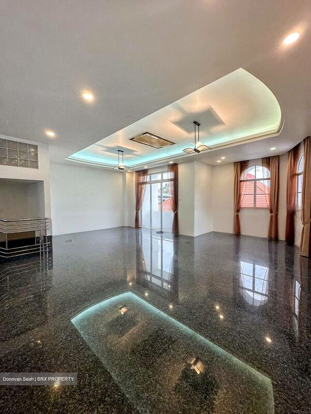 East Coast Hill (D16), Semi-Detached #472832761